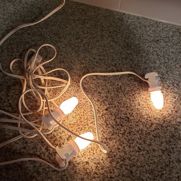 Christmas House Light Cord 3 Bulb Lights 22"-24" Between Lights ~ USED